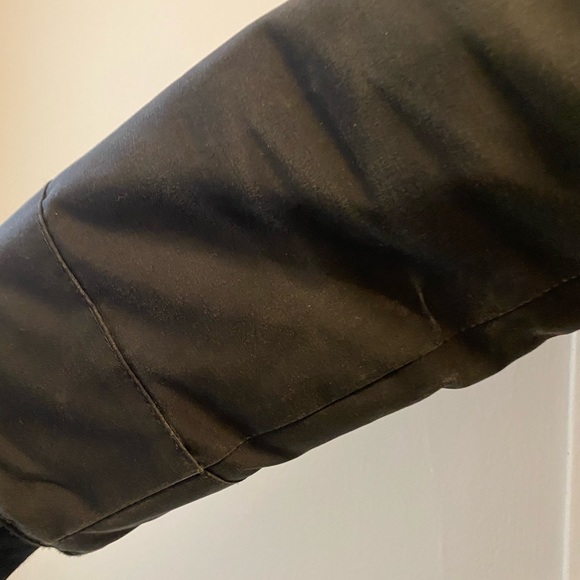 Fusion Canada GOOSE jacket size Small black with fur hood - Picture 7 of 9